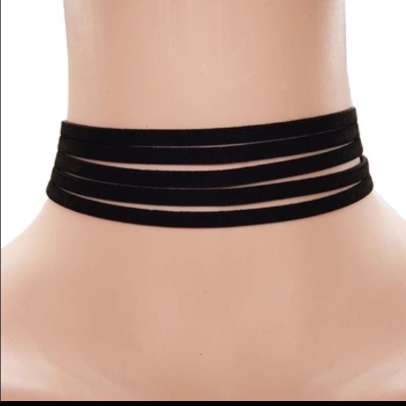 5for$25 Multi layer black leather choker - Picture 2 of 4