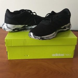 Size 9 Adidas neo Lite Racer W