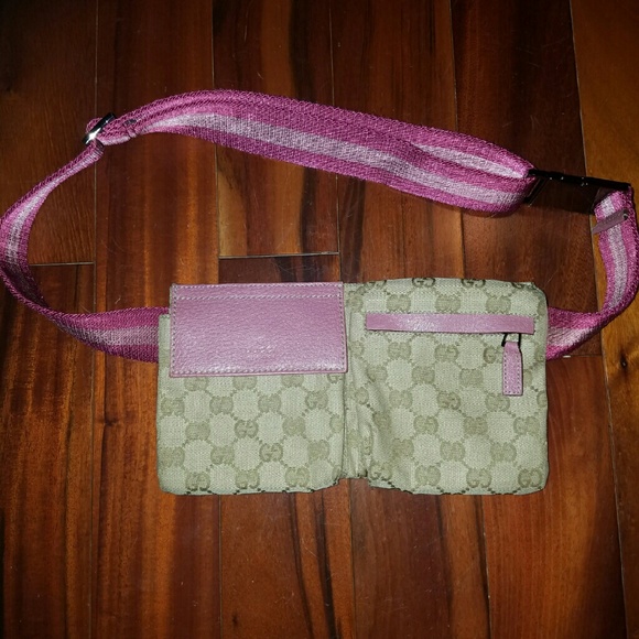 Pink Gucci pouch