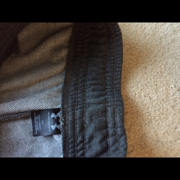 Small cropped Capri sweatpants - Picture 2 of 2
