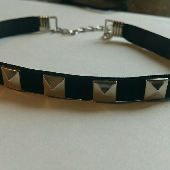choker