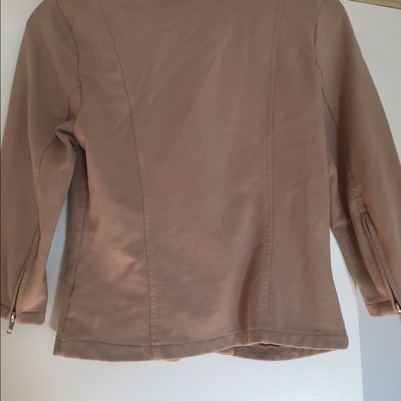 Jacket - Picture 4 of 4