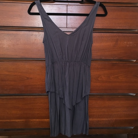 Cute dress.