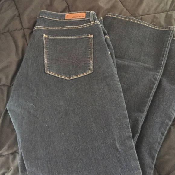 Women's jeans