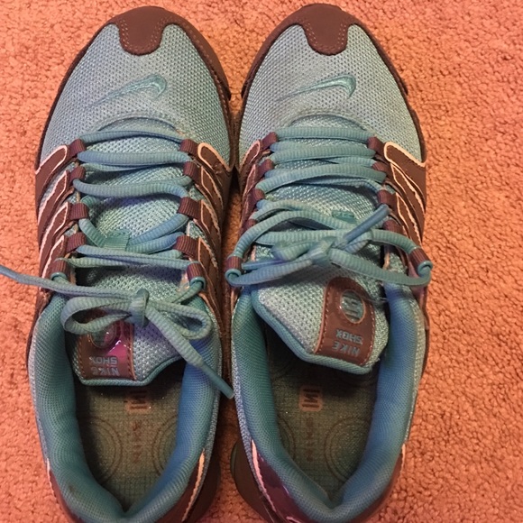 Light blue and grey Nike shocks