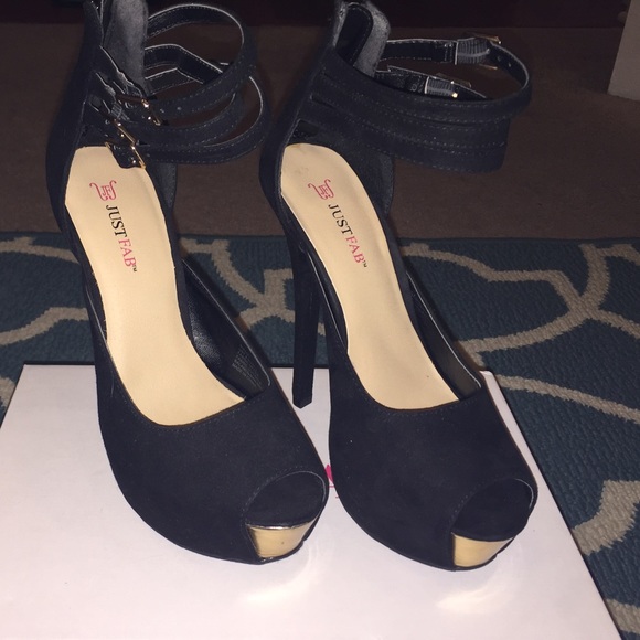 JustFab Platform Peep Toe Pumps Heels