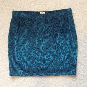 Velvet turquoise bodycon skirt, size medium