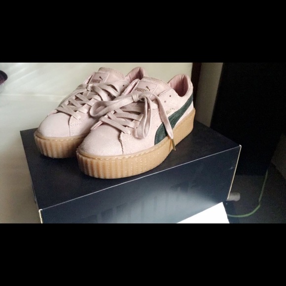 Rihanna FENTY PUMA pink/green oatmeal size 5.5
