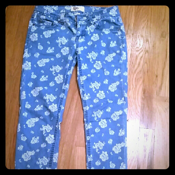 Rose print pants