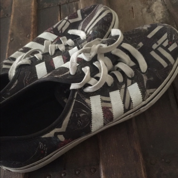 Adidas Original Sneakers