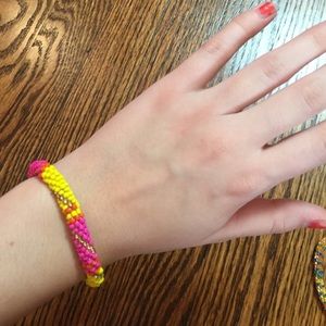 Stretchy beaded bracelet