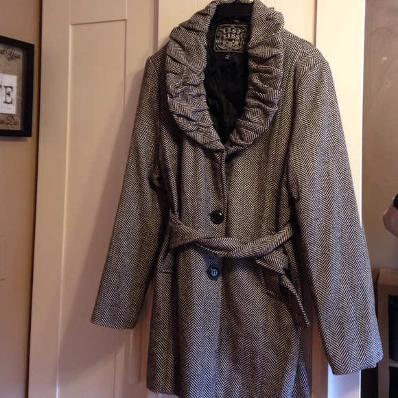 Brand new black and white herringbone coat