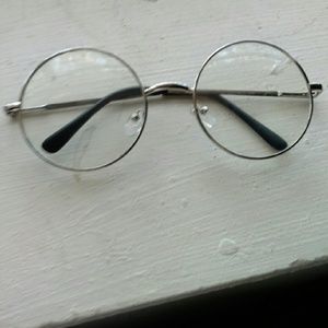 Clear circle glasses