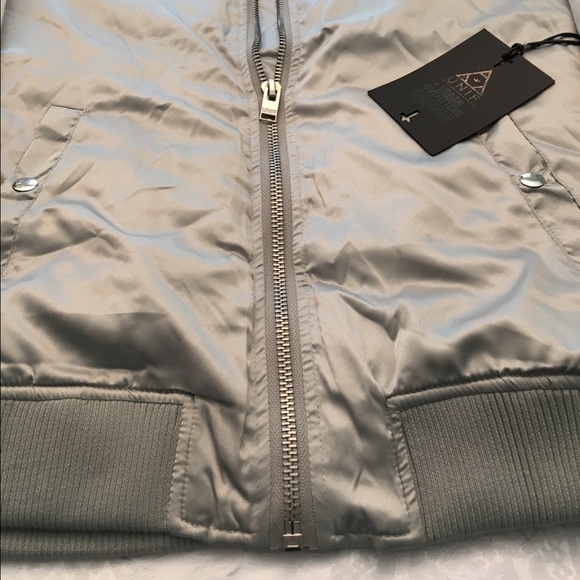 ❤️Host Pick❤️NWT silver satin bomber $80 @ UrbanO - Picture 2 of 4