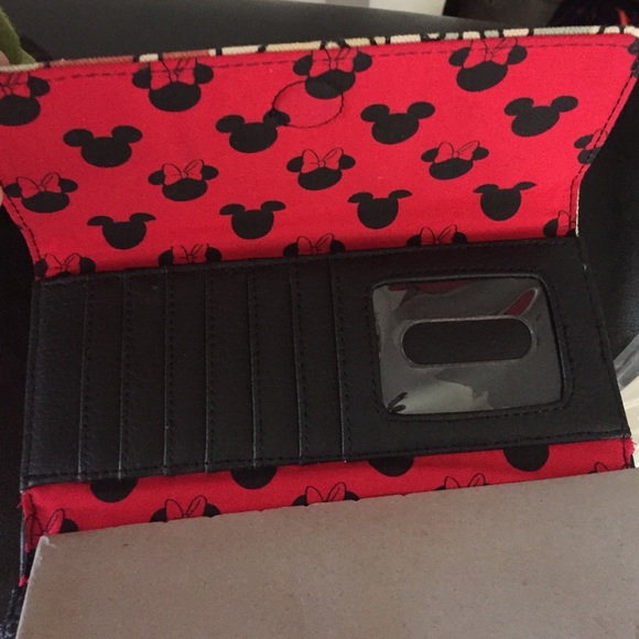 NWT Mickey ❤️ Minnie wallet by Loungefly. - Picture 2 of 3