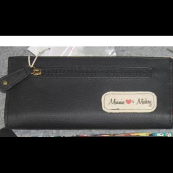 NWT Mickey ❤️ Minnie wallet by Loungefly. - Picture 3 of 3