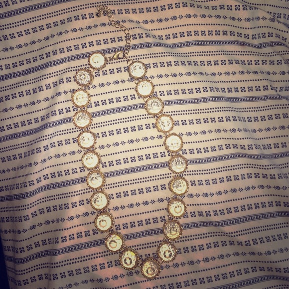 Beautiful Adjustable Gold Necklace Francescas