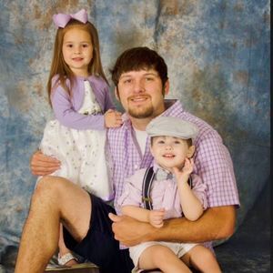 Meet your Posher, Dustin