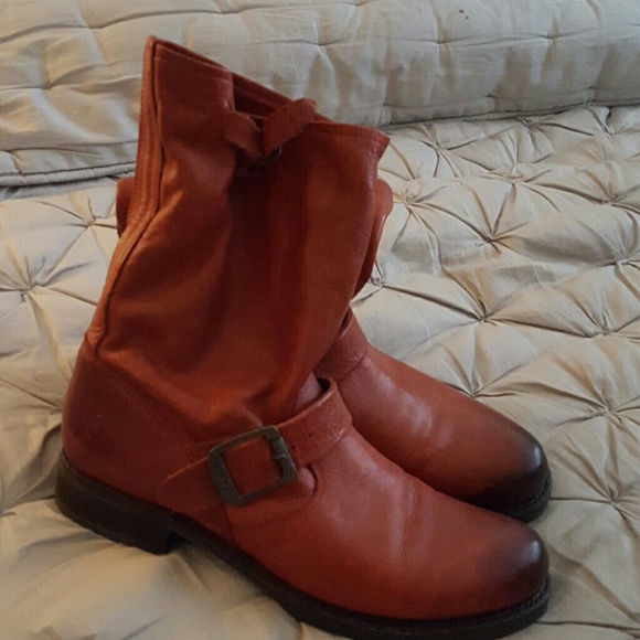 Frye red shorty boots
