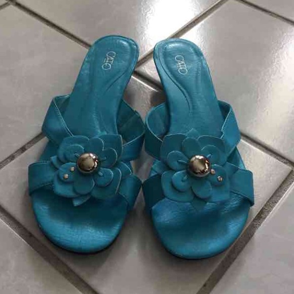 Cute Brand New Kitten Heel Slides