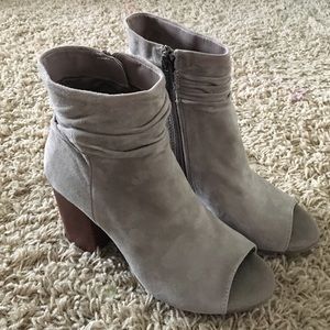 Kenneth Cole Reaction heels