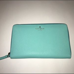 Kate Spade ♠️ travel wallet