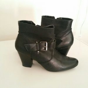 Nine West Chunky Heel Boot