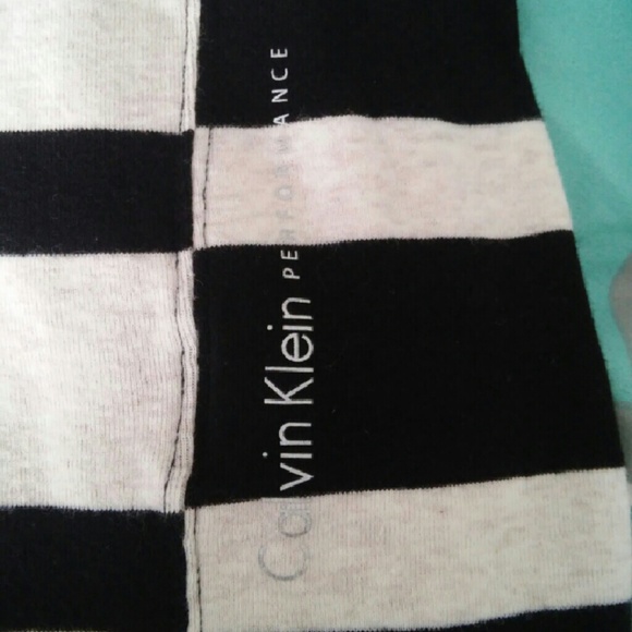 Calvin Klein Performance Top - Picture 3 of 3