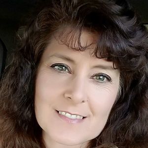 Meet your Posher, Kelli