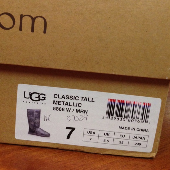 Silver Metallic Ugg Boots - Picture 5 of 5
