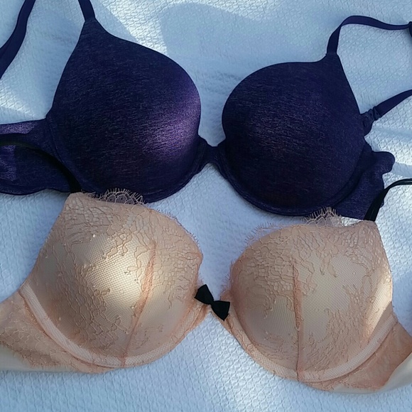 NWOT VS 32D BRA BUNDLE