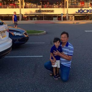 Meet your Posher, Hoang