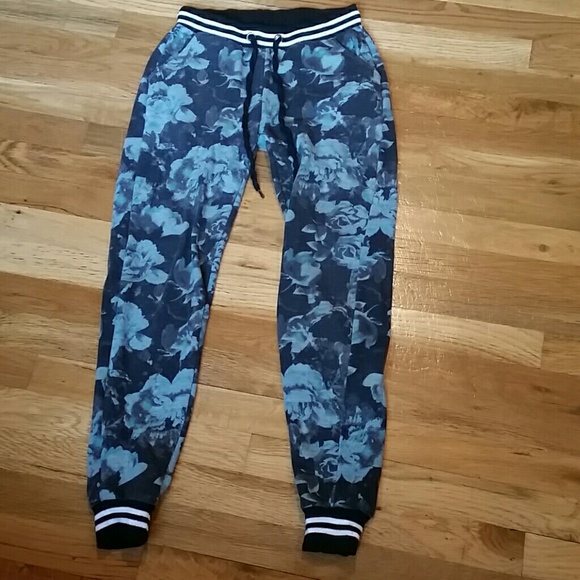 TEAL ROSE PRINT JOGGERS ATHLETIC STYLE