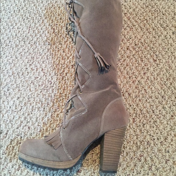 Tan heeled boots