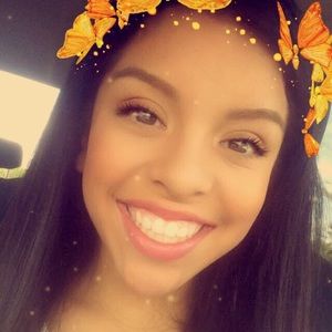 Meet your Posher, Alegra