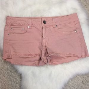🎉Sale in progress🎉 AEO Pink Cut-Off Shorts
