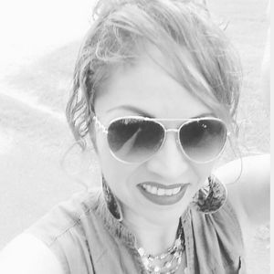 Meet your Posher, Digna