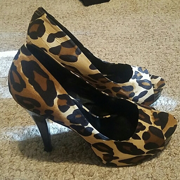 Jessica Simpson Leopard Heels