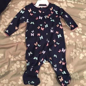 SOLD‼️‼️2 FOR $6 CARTER'S GIRL PAJAMAS‼️