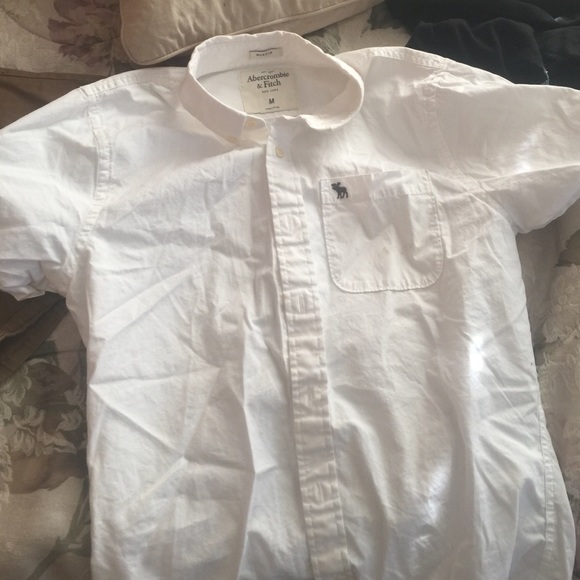 American Eagle short sleeve button down