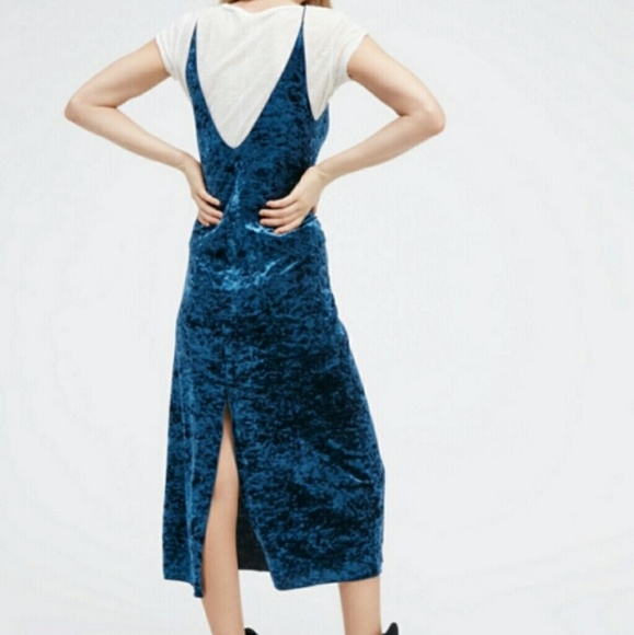 V neck Sleeveless Back Slip Velvet Dress
