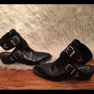 Circus by Sam Edelman cutout booties