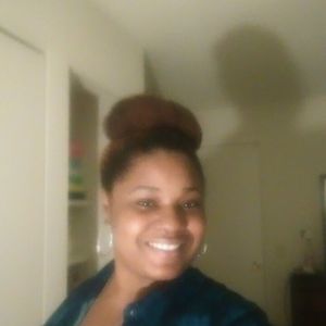 Meet your Posher, Candace