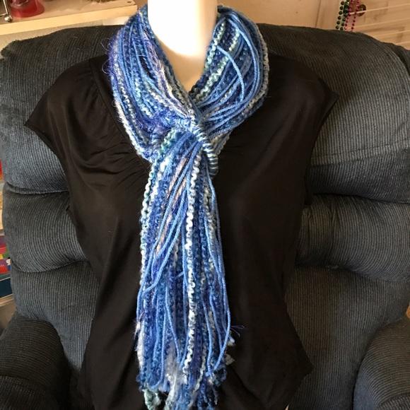 Scarves - Picture 3 of 4