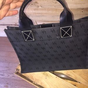 Dooney and bourke bag 100% REAL