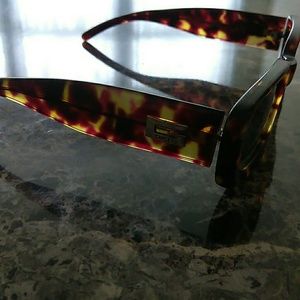 Gucci shades💥💥💣💣💣sale!!!!*authentic*