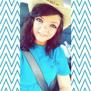 Meet your Posher, Kaylee