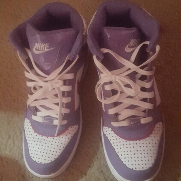 Nikes - Picture 1 of 1