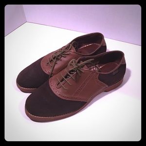 Super cute brown shoes