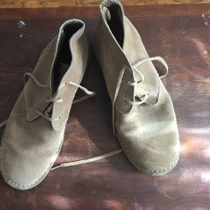 Men's suede desert boots